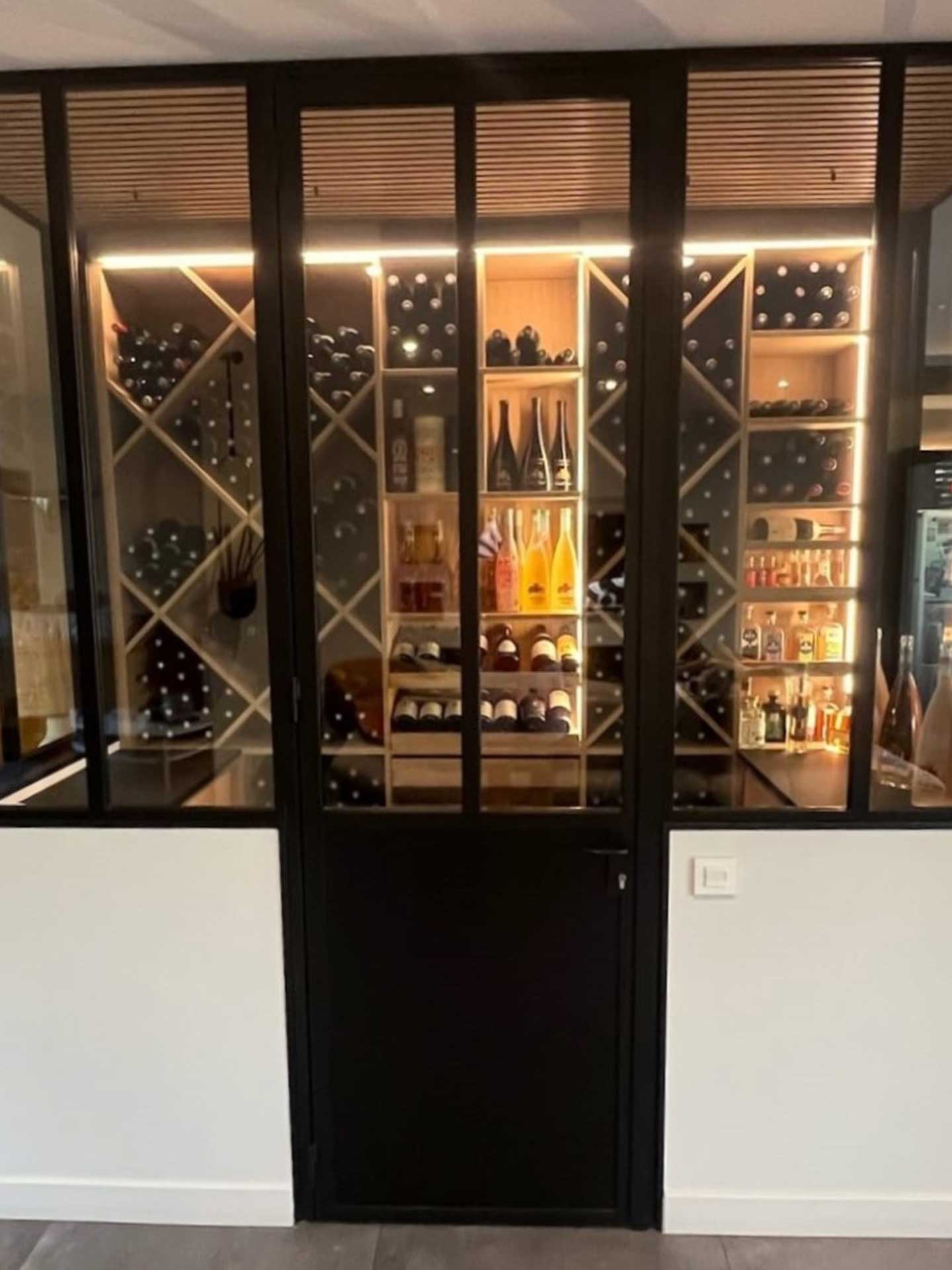 agenceur-cave-a-vin-sur-mesure